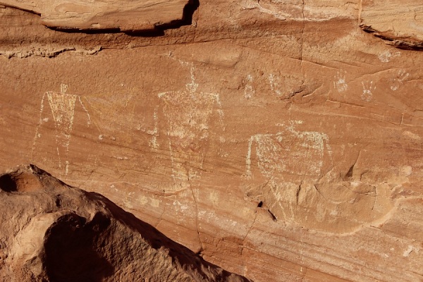 Many Hands Ruins Petroglyphs