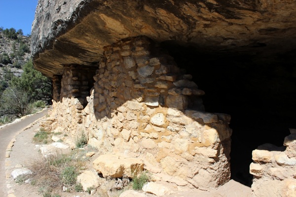 Walnut Canyon Ruins