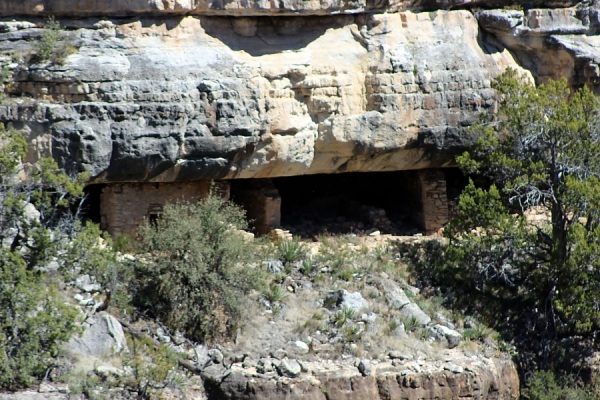 Walnut Canyon Ruins